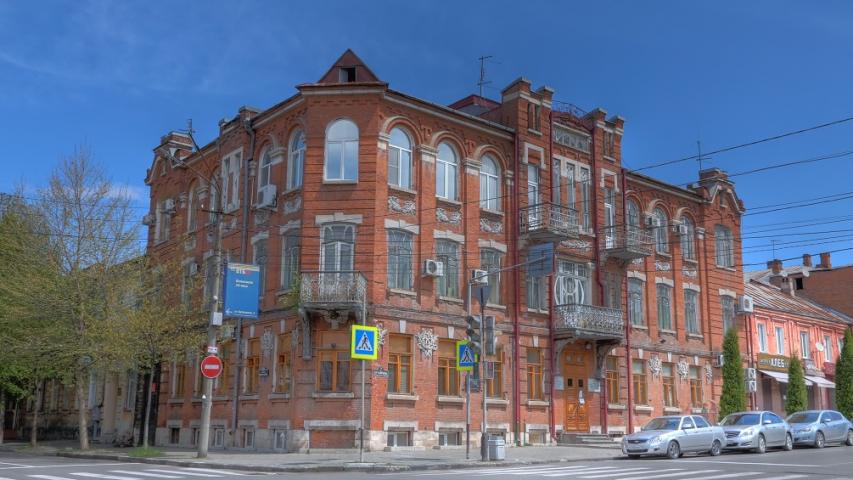 Доходный дом Воробьева, позже - НКВД СОАССР. Арх. И. В. Рябикин