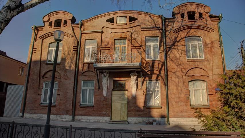 Особняк Д. И. Ястремского, с 1907 г. – лечебница доктора П. Е. Митника.