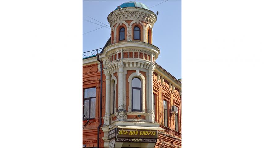 Гостиница «Париж». Два корпуса. 1880-е гг., 1909 г.
